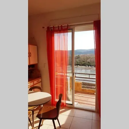 Joli Appartement, Terrasse Plein Sud Roquebrun