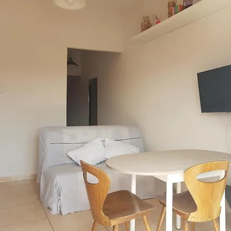 Joli Appartement, Terrasse Plein Sud Appartement Roquebrun