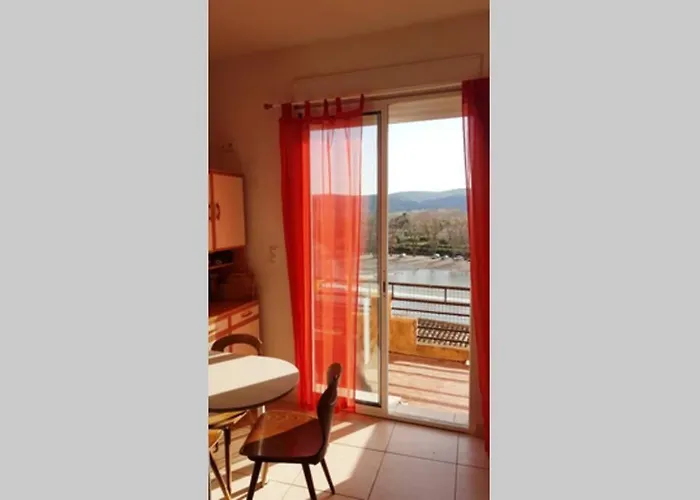 Joli Appartement, Terrasse Plein Sud Roquebrun